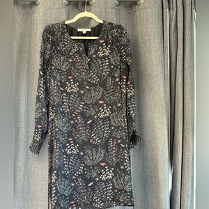 LOFT Black and White Long Sleeve V-Neck Sheath Dress